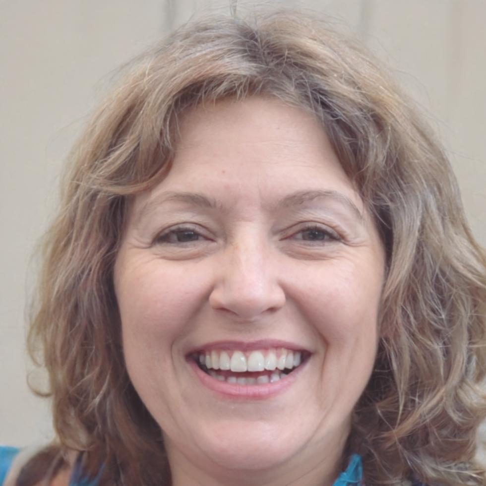 María Elena Vázquez, Directora de Educación Financiera